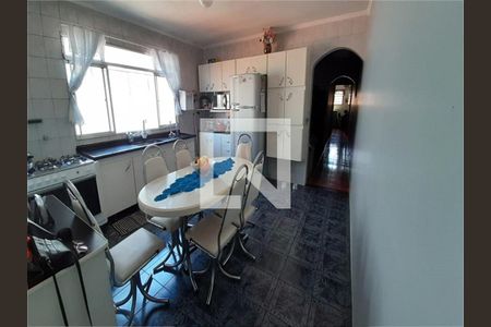 Casa à venda com 257m², 6 quartos e 2 vagas