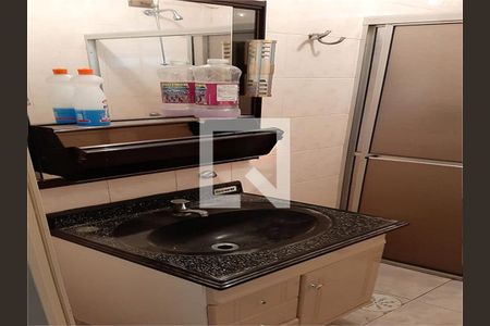 Casa à venda com 257m², 6 quartos e 2 vagas