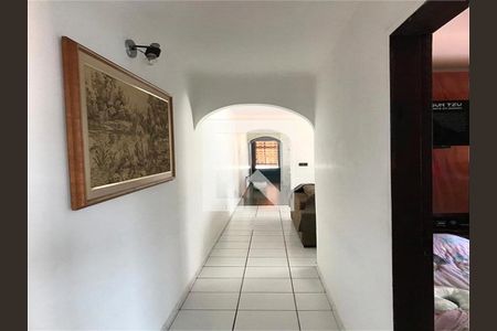Casa à venda com 257m², 6 quartos e 2 vagas