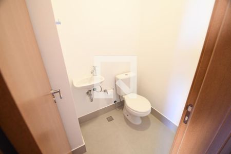 Apartamento para alugar com 170m², 3 quartos e 3 vagasBanheiro de serviço