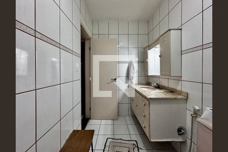 Casa à venda com 200m², 3 quartos e 2 vagasBanheiro Social