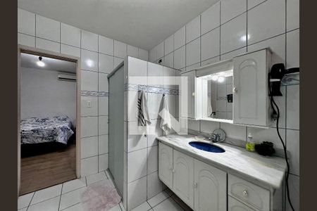 Casa à venda com 200m², 3 quartos e 2 vagasBanheiro Suíte