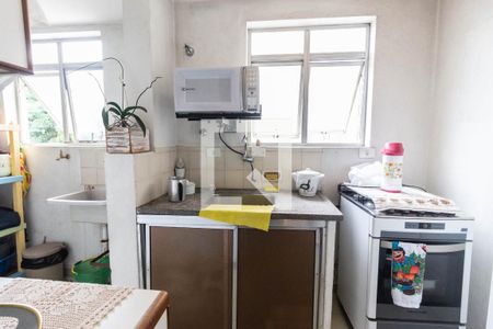Apartamento à venda com 49m², 2 quartos e 1 vaga Apartamento à venda com 49m², 2 quartos e 1 vagaCozinha