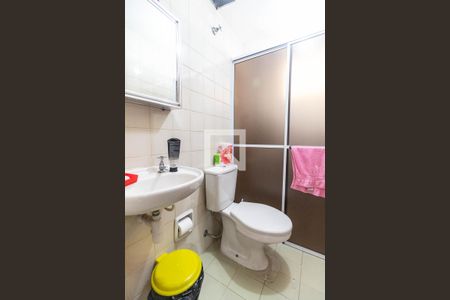 Apartamento à venda com 49m², 2 quartos e 1 vaga Apartamento à venda com 49m², 2 quartos e 1 vagaBanheiro