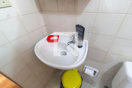 Apartamento à venda com 49m², 2 quartos e 1 vaga Apartamento à venda com 49m², 2 quartos e 1 vagaBanheiro