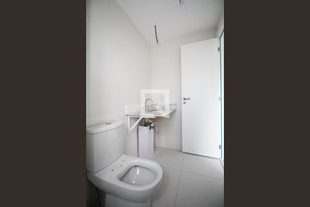 Apartamento à venda com 76m², 2 quartos e 1 vaga Apartamento à venda com 76m², 2 quartos e 1 vagaBanheiro da Suíte 1