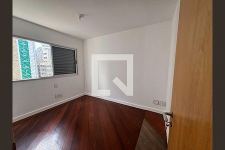 Apartamento à venda com 4 quartos, 140m² em Santo Agostinho, Belo Horizonte