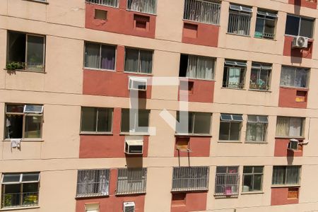 Apartamento à venda com 46m², 2 quartos e 1 vaga Apartamento à venda com 46m², 2 quartos e 1 vagaVista do Quarto 2