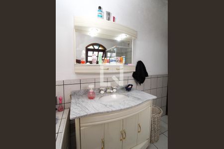 Casa à venda com 280m², 3 quartos e 2 vagasBanheiro da Suíte