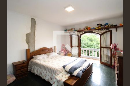 Casa à venda com 280m², 3 quartos e 2 vagasSuíte