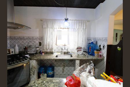 Casa à venda com 280m², 3 quartos e 2 vagasCozinha