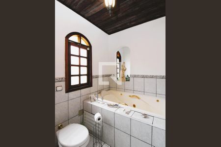 Casa à venda com 280m², 3 quartos e 2 vagasBanheiro Social