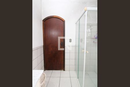 Casa à venda com 280m², 3 quartos e 2 vagasBanheiro da Suíte