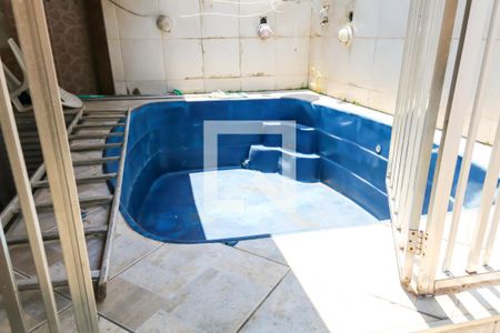Casa de condomínio à venda com 59m², 2 quartos e 2 vagasÁrea comum - Piscina