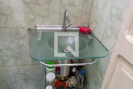 Casa de condomínio à venda com 59m², 2 quartos e 2 vagasBanheiro