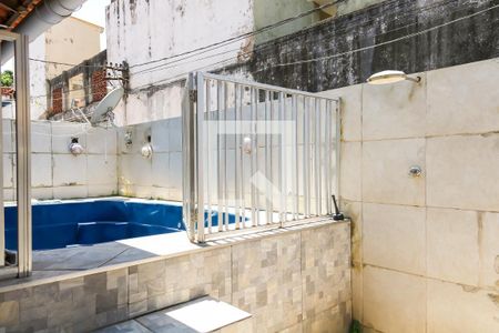 Casa de condomínio à venda com 59m², 2 quartos e 2 vagasÁrea comum - Piscina