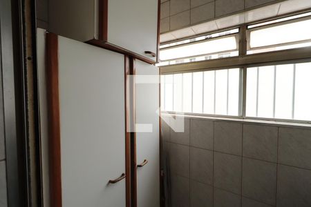 Apartamento à venda com 56m², 2 quartos e 1 vaga Apartamento à venda com 56m², 2 quartos e 1 vagaÁrea de Serviço