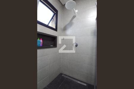 Casa de condomínio à venda com 420m², 3 quartos e 2 vagas Casa de condomínio à venda com 420m², 3 quartos e 2 vagasBanheiro da Suíte 2