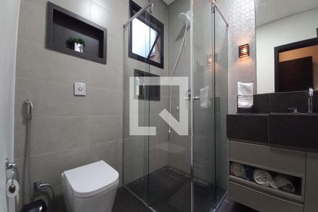 Casa de condomínio à venda com 420m², 3 quartos e 2 vagas Casa de condomínio à venda com 420m², 3 quartos e 2 vagasBanheiro da Suíte 1