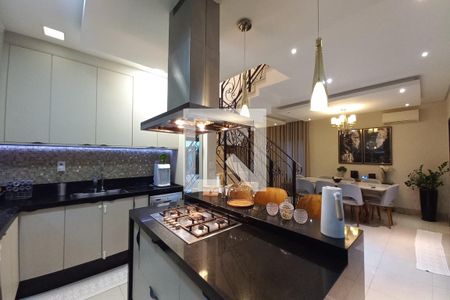 Casa de condomínio à venda com 420m², 3 quartos e 2 vagas Casa de condomínio à venda com 420m², 3 quartos e 2 vagasCozinha