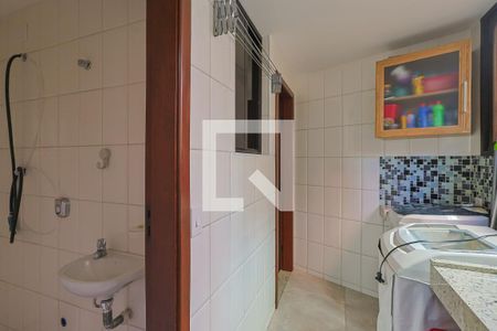 Apartamento à venda com 126m², 3 quartos e 3 vagas Apartamento à venda com 126m², 3 quartos e 3 vagasÁrea de Serviço