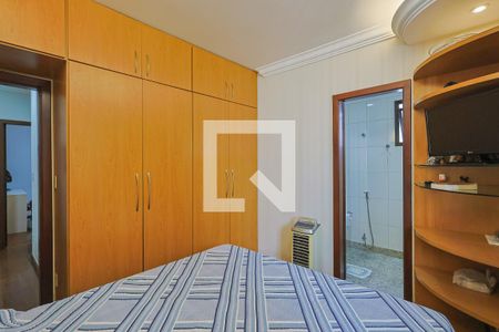 Apartamento à venda com 126m², 3 quartos e 3 vagas Apartamento à venda com 126m², 3 quartos e 3 vagasQuarto 3 - Suíte
