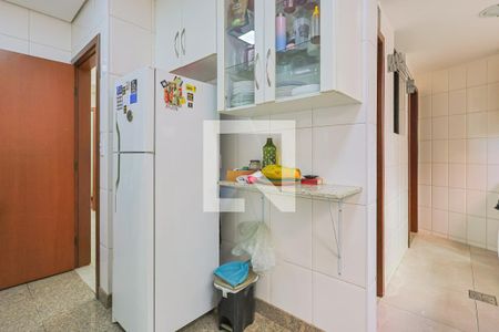 Apartamento à venda com 126m², 3 quartos e 3 vagas Apartamento à venda com 126m², 3 quartos e 3 vagasCozinha