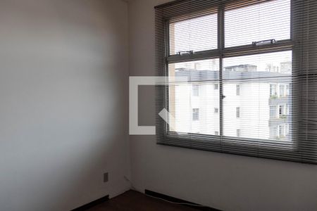 Apartamento à venda com 285m², 4 quartos e 3 vagas Apartamento à venda com 285m², 4 quartos e 3 vagasQuarto 2