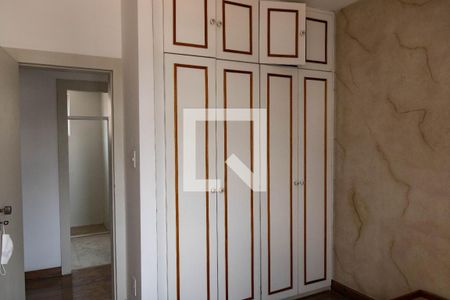 Apartamento à venda com 285m², 4 quartos e 3 vagas Apartamento à venda com 285m², 4 quartos e 3 vagasQuarto 3
