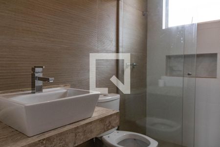 Apartamento à venda com 285m², 4 quartos e 3 vagas Apartamento à venda com 285m², 4 quartos e 3 vagasBanheiro Social