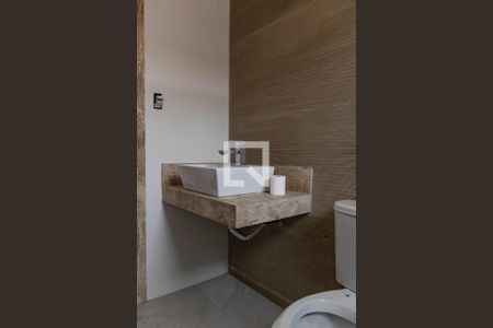 Apartamento à venda com 285m², 4 quartos e 3 vagas Apartamento à venda com 285m², 4 quartos e 3 vagasBanheiro Social