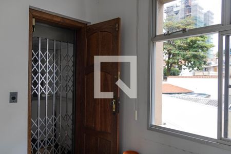 Apartamento à venda com 285m², 4 quartos e 3 vagas Apartamento à venda com 285m², 4 quartos e 3 vagasEntrada