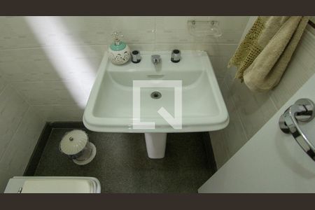 Apartamento à venda com 184m², 4 quartos e 3 vagas Apartamento à venda com 184m², 4 quartos e 3 vagasLavabo