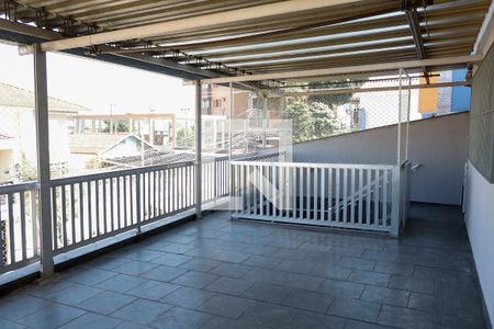 Casa à venda com 256m², 4 quartos e 4 vagas Casa à venda com 256m², 4 quartos e 4 vagasSacada