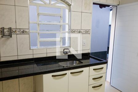 Casa à venda com 256m², 4 quartos e 4 vagas Casa à venda com 256m², 4 quartos e 4 vagasCozinha 2