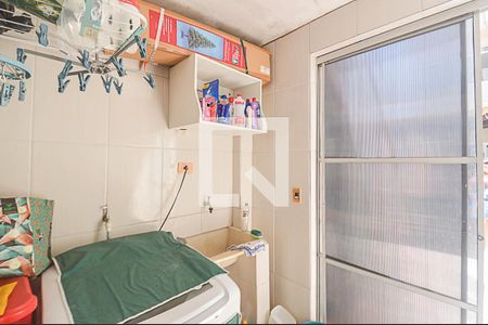 Casa à venda com 284m², 5 quartos e 3 vagas Casa à venda com 284m², 5 quartos e 3 vagasÁrea de Serviço