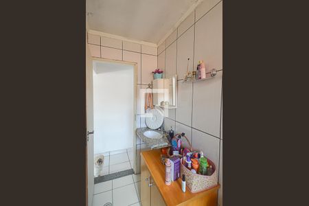 Casa à venda com 284m², 5 quartos e 3 vagas Casa à venda com 284m², 5 quartos e 3 vagasBanheiro 2