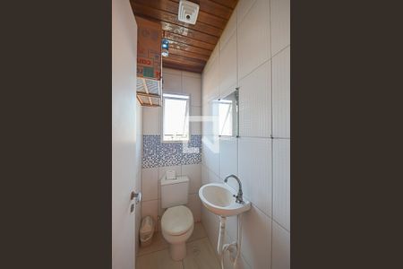 Casa à venda com 284m², 5 quartos e 3 vagas Casa à venda com 284m², 5 quartos e 3 vagasBanheiro de serviço