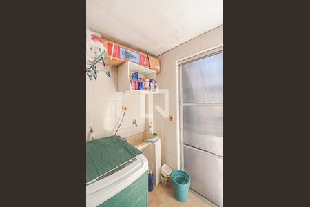 Casa à venda com 284m², 5 quartos e 3 vagas Casa à venda com 284m², 5 quartos e 3 vagasÁrea de Serviço