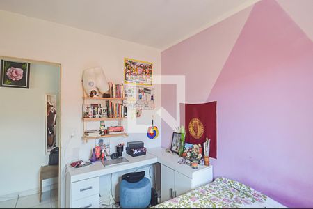 Casa à venda com 284m², 5 quartos e 3 vagas Casa à venda com 284m², 5 quartos e 3 vagasQuarto 4