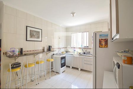 Casa à venda com 284m², 5 quartos e 3 vagas Casa à venda com 284m², 5 quartos e 3 vagasCozinha