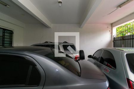 Casa à venda com 180m², 3 quartos e 2 vagas Casa à venda com 180m², 3 quartos e 2 vagasGaragem