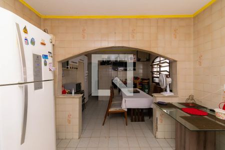 Casa à venda com 180m², 3 quartos e 2 vagas Casa à venda com 180m², 3 quartos e 2 vagasCozinha / Copa