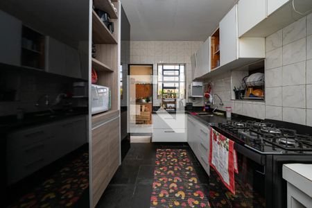 Casa à venda com 350m², 3 quartos e 3 vagas Casa à venda com 350m², 3 quartos e 3 vagasCozinha