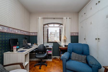 Casa à venda com 350m², 3 quartos e 3 vagas Casa à venda com 350m², 3 quartos e 3 vagasQuarto