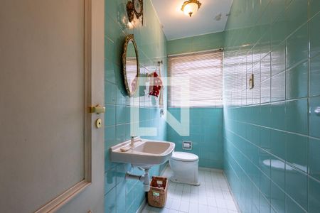 Casa à venda com 350m², 3 quartos e 3 vagas Casa à venda com 350m², 3 quartos e 3 vagasLavabo