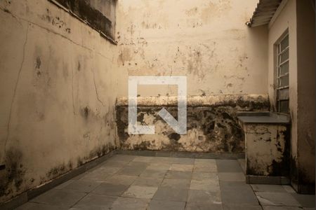 Casa à venda com 80m², 2 quartos e 2 vagasQuintal