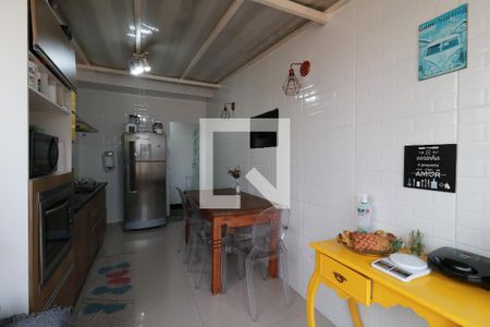 Apartamento à venda com 90m², 2 quartos e 1 vagaCozinha
