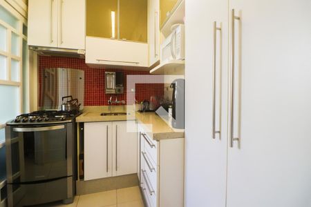 Apartamento à venda com 89m², 3 quartos e 1 vaga Apartamento à venda com 89m², 3 quartos e 1 vagaCozinha e Área de Serviço