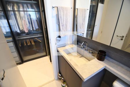 Apartamento à venda com 83m², 2 quartos e 2 vagasBanheiro 1